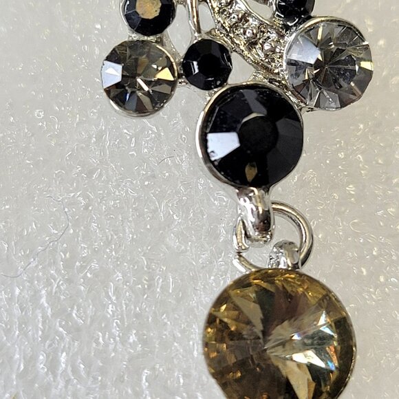 Black Crystal Stone Drop Dangle Earrings - Picture 5 of 11